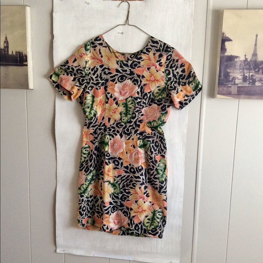 Christine Wells 100 Silk FloralLeopard Print Dress